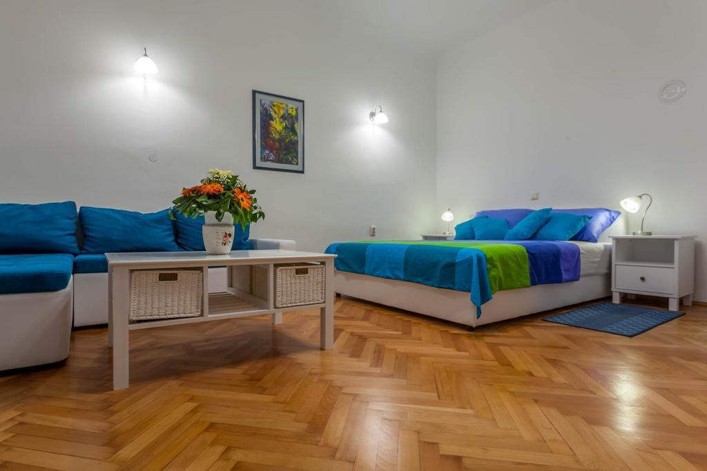 Chic Apartment In Center 스플리트 객실 사진